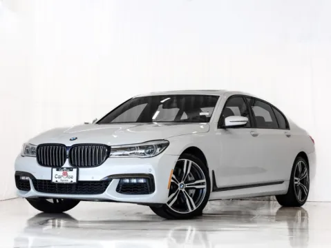 Another view of 2019 BMW 7 Series 750i xDrive for sale in Gurnee, IL at CarWise Gurnee