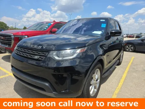 Black 2019 Land Rover Discovery SE for sale in Gurnee, IL