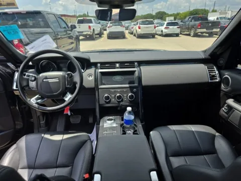 Another view of 2019 Land Rover Discovery SE for sale in Gurnee, IL at CarWise Gurnee