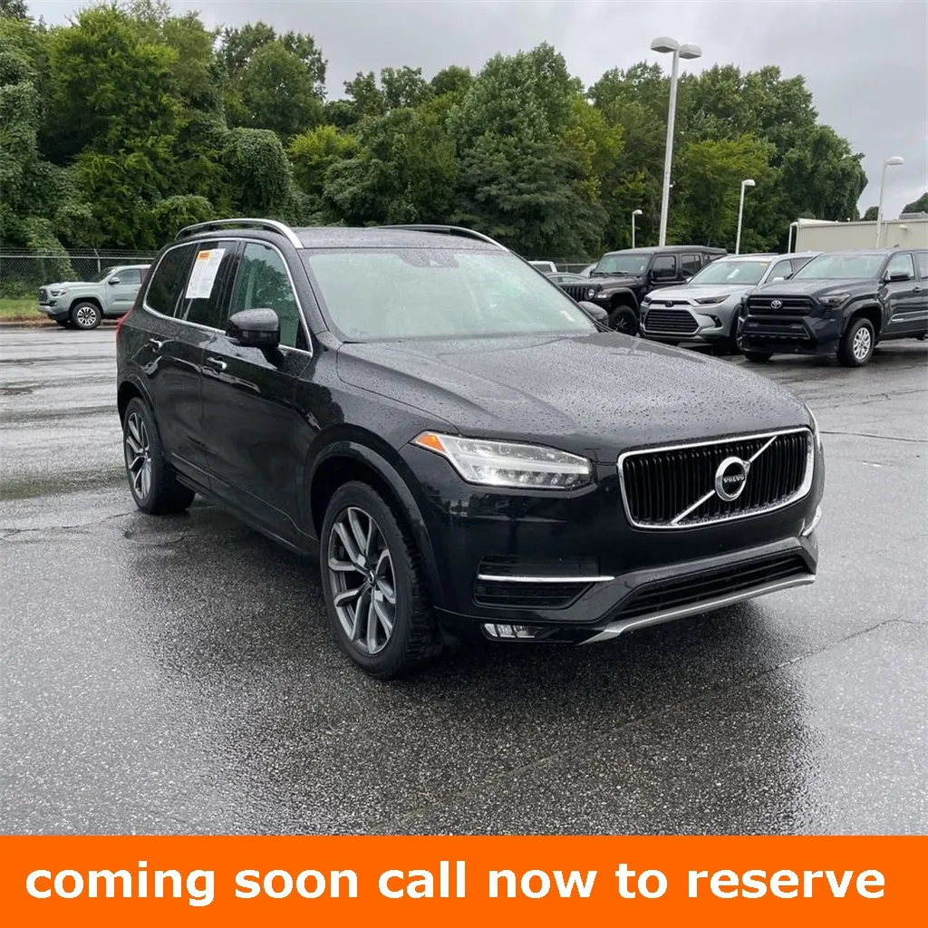 2019 Volvo XC90 T6 Momentum