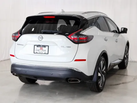More photos of 2023 Nissan Murano SL at CarWise Gurnee, IL