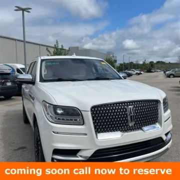 White 2020 Lincoln Navigator Black Label for sale in Gurnee, IL