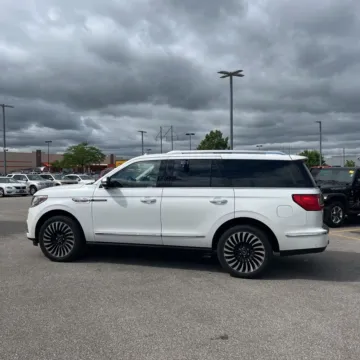 Photos of 2020 Lincoln Navigator Black Label for sale in Gurnee, IL at CarWise Gurnee