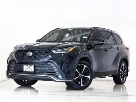 Another view of 2022 Toyota Highlander XSE for sale in Gurnee, IL at CarWise Gurnee