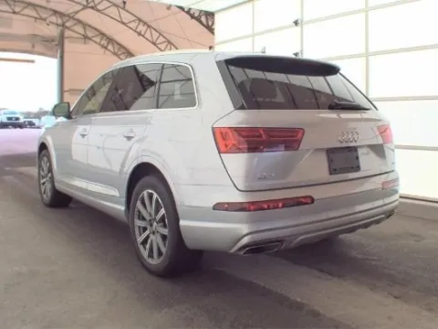 Photos of 2019 Audi Q7 45 Premium for sale in Gurnee, IL at CarWise Gurnee