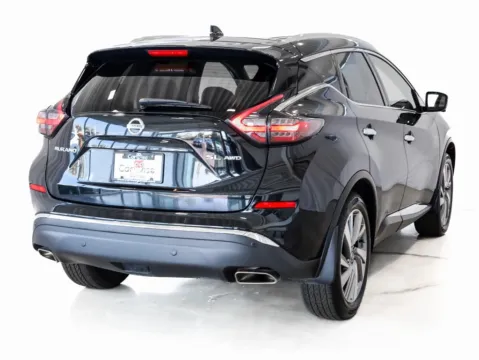 More photos of 2021 Nissan Murano SL at CarWise Gurnee, IL