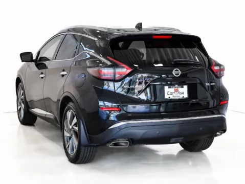 More photos of 2021 Nissan Murano SL at CarWise Gurnee, IL