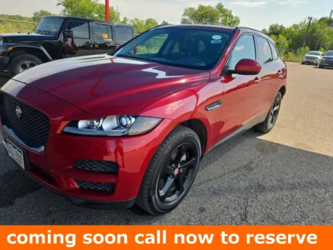 Red 2017 Jaguar F-PACE 35t Premium for sale in Gurnee, IL