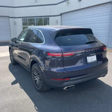 Photos of 2019 Porsche Cayenne for sale in Gurnee, IL at CarWise Gurnee