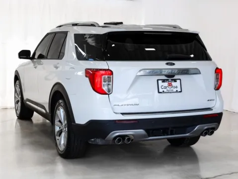 More photos of 2022 Ford Explorer Platinum at CarWise Gurnee, IL