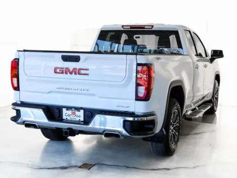 More photos of 2022 GMC Sierra 1500 Limited SLE at CarWise Gurnee, IL
