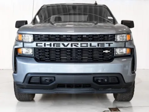 Photos of 2020 Chevrolet Silverado 1500 Custom for sale in Gurnee, IL at CarWise Gurnee