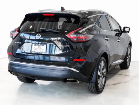 More photos of 2021 Nissan Murano SL at CarWise Gurnee, IL