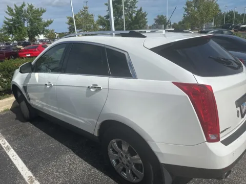 Photos of 2014 Cadillac SRX Luxury for sale in Gurnee, IL at CarWise Gurnee