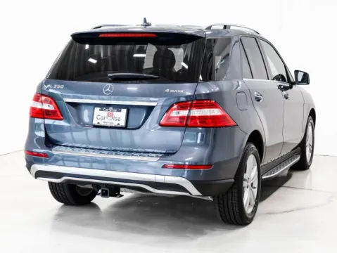 More photos of 2015 Mercedes-Benz M-Class ML 350 at CarWise Gurnee, IL