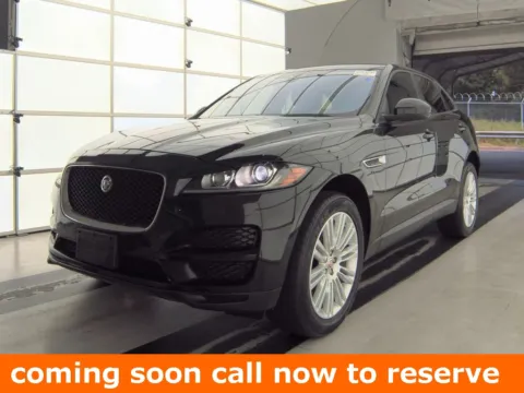 Black 2018 Jaguar F-PACE 25t Premium for sale in Gurnee, IL