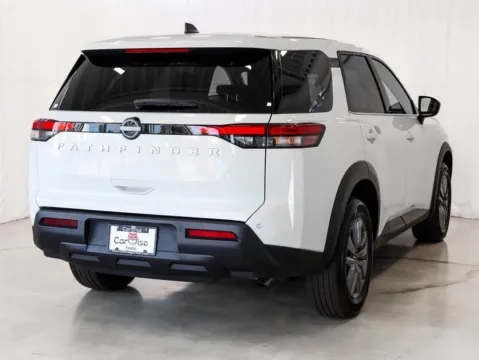 More photos of 2025 Nissan Pathfinder S at CarWise Gurnee, IL