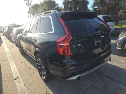 Photos of 2018 Volvo XC90 T5 Momentum for sale in Gurnee, IL at CarWise Gurnee