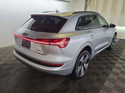 Photos of 2022 Audi e-tron Premium Plus for sale in Gurnee, IL at CarWise Gurnee
