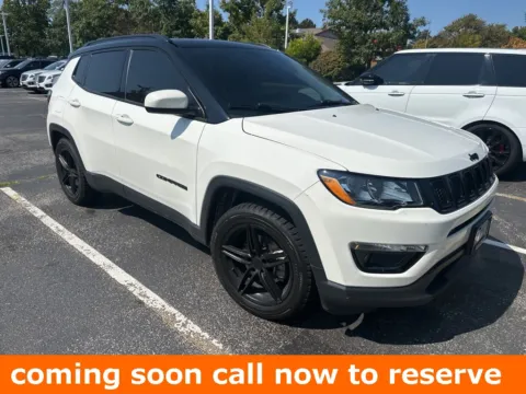 White 2018 Jeep Compass Altitude for sale in Gurnee, IL