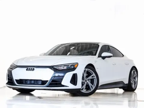 More photos of 2022 Audi e-tron GT Premium Plus at CarWise Gurnee, IL