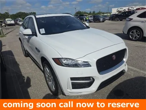 White 2018 Jaguar F-PACE 25t R-Sport for sale in Gurnee, IL