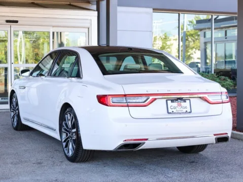 More photos of 2017 Lincoln Continental Reserve at CarWise Gurnee, IL