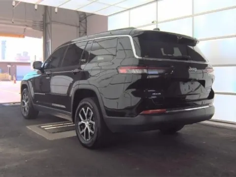 Photos of 2024 Jeep Grand Cherokee L Limited for sale in Gurnee, IL at CarWise Gurnee