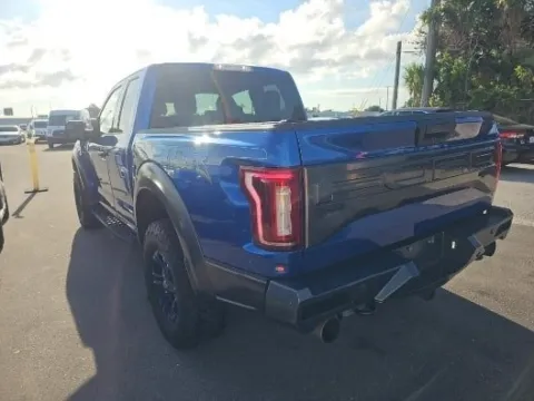 Photos of 2017 Ford F-150 Raptor for sale in Gurnee, IL at CarWise Gurnee