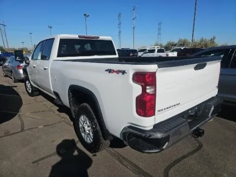 Photos of 2021 Chevrolet Silverado 2500HD LT for sale in Gurnee, IL at CarWise Gurnee