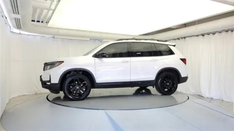 More photos of 2024 Honda Passport Black Edition at CarWise Gurnee, IL