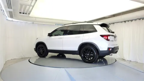 More photos of 2024 Honda Passport Black Edition at CarWise Gurnee, IL