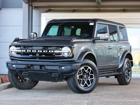 Another view of 2022 Ford Bronco Outer Banks for sale in Gurnee, IL at CarWise Gurnee