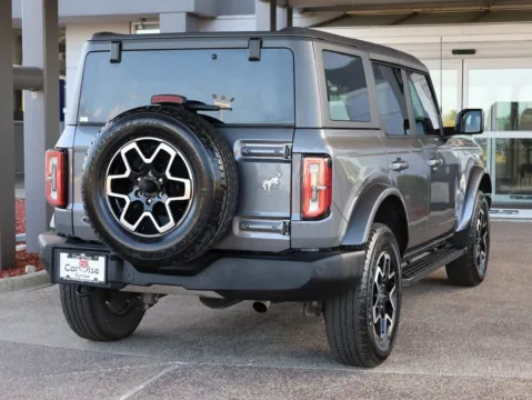 More photos of 2022 Ford Bronco Outer Banks at CarWise Gurnee, IL