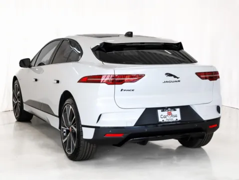 More photos of 2023 Jaguar I-PACE HSE at CarWise Gurnee, IL