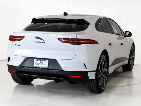 More photos of 2023 Jaguar I-PACE HSE at CarWise Gurnee, IL