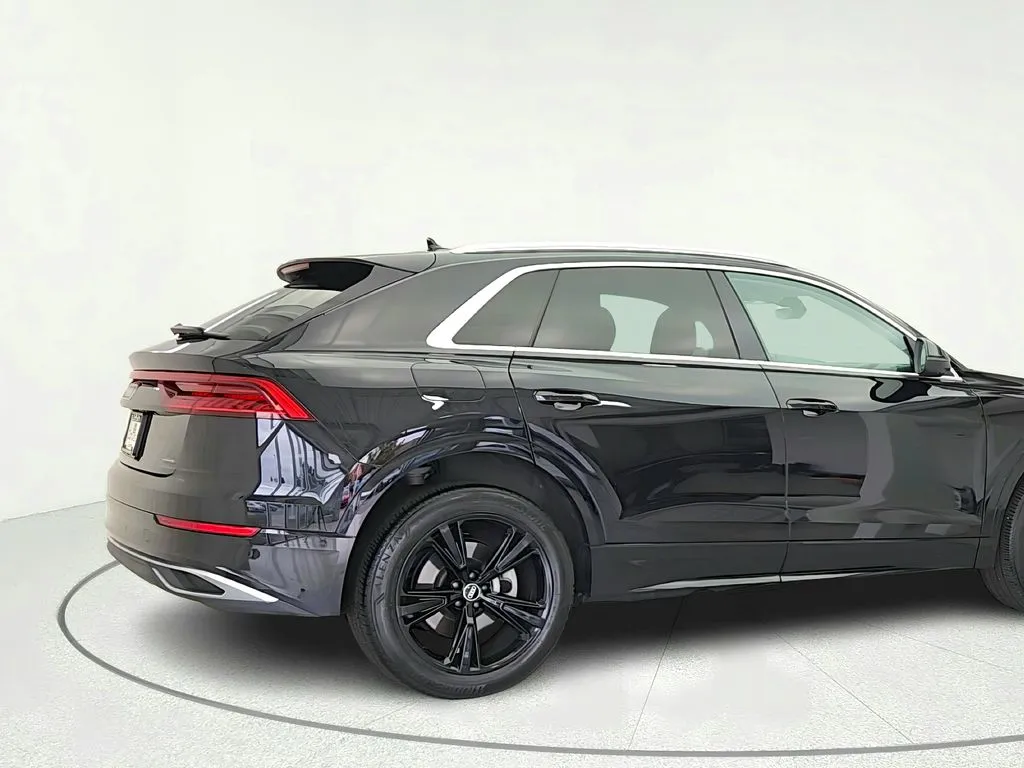 2023 Audi Q8 Premium - Photo 9