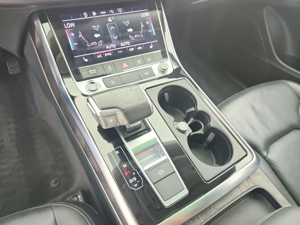 2023 Audi Q8 Premium - Photo 16