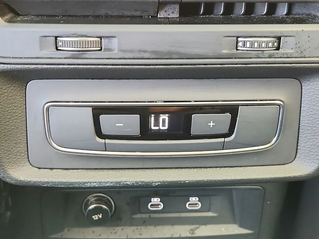 2023 Audi Q8 Premium - Photo 38