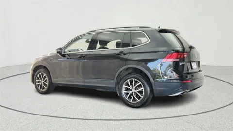 More photos of 2019 Volkswagen Tiguan 2.0T SE at CarWise Gurnee, IL
