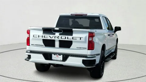 More photos of 2020 Chevrolet Silverado 1500 Custom at CarWise Gurnee, IL