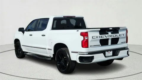 More photos of 2020 Chevrolet Silverado 1500 Custom at CarWise Gurnee, IL