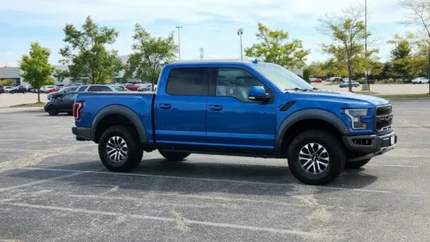More photos of 2019 Ford F-150 Raptor at CarWise Gurnee, IL