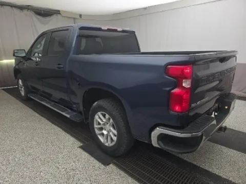 Photos of 2022 Chevrolet Silverado 1500 LT for sale in Gurnee, IL at CarWise Gurnee