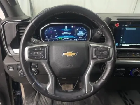 Another view of 2022 Chevrolet Silverado 1500 LT for sale in Gurnee, IL at CarWise Gurnee