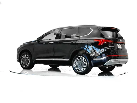 More photos of 2021 Hyundai Santa Fe Calligraphy at CarWise Gurnee, IL