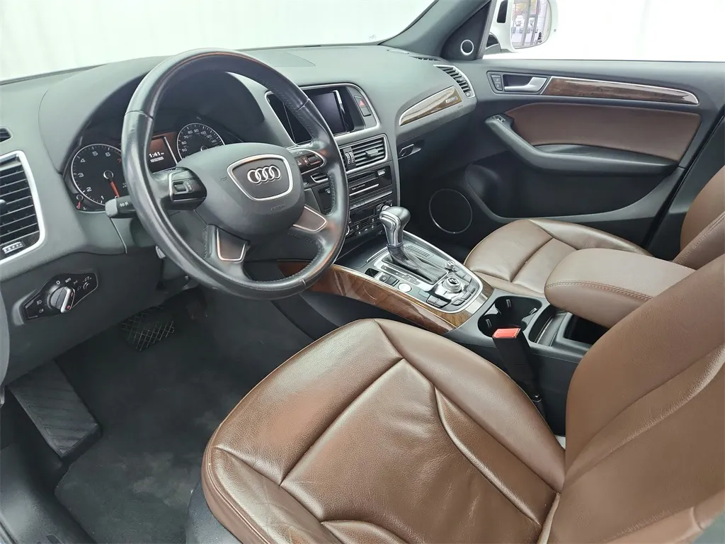 2017 Audi Q5 2.0T Premium Plus