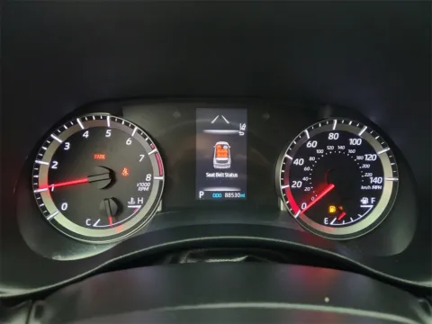 More photos of 2021 Toyota Highlander LE at CarWise Gurnee, IL