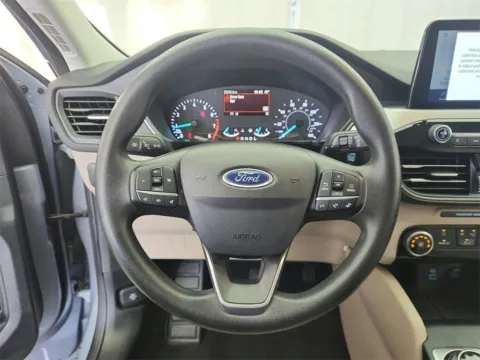 More photos of 2022 Ford Escape SE at CarWise Gurnee, IL