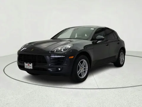 Another view of 2018 Porsche Macan for sale in Gurnee, IL at CarWise Gurnee